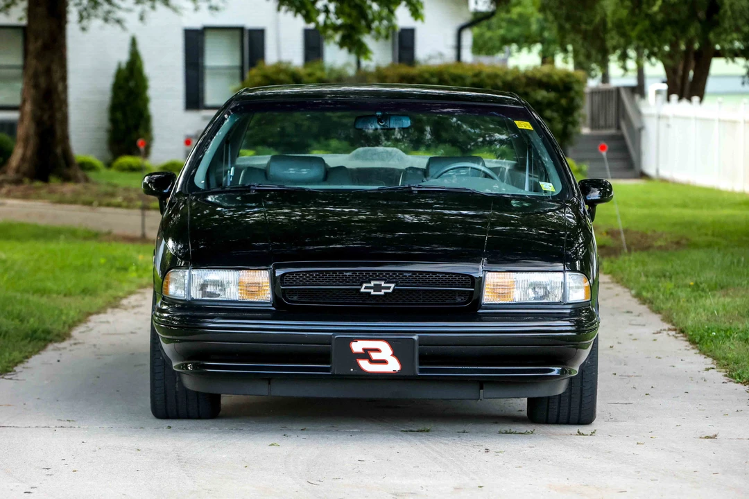 1994 Chevrolet Impala 7th Gen - Image 2 of 31