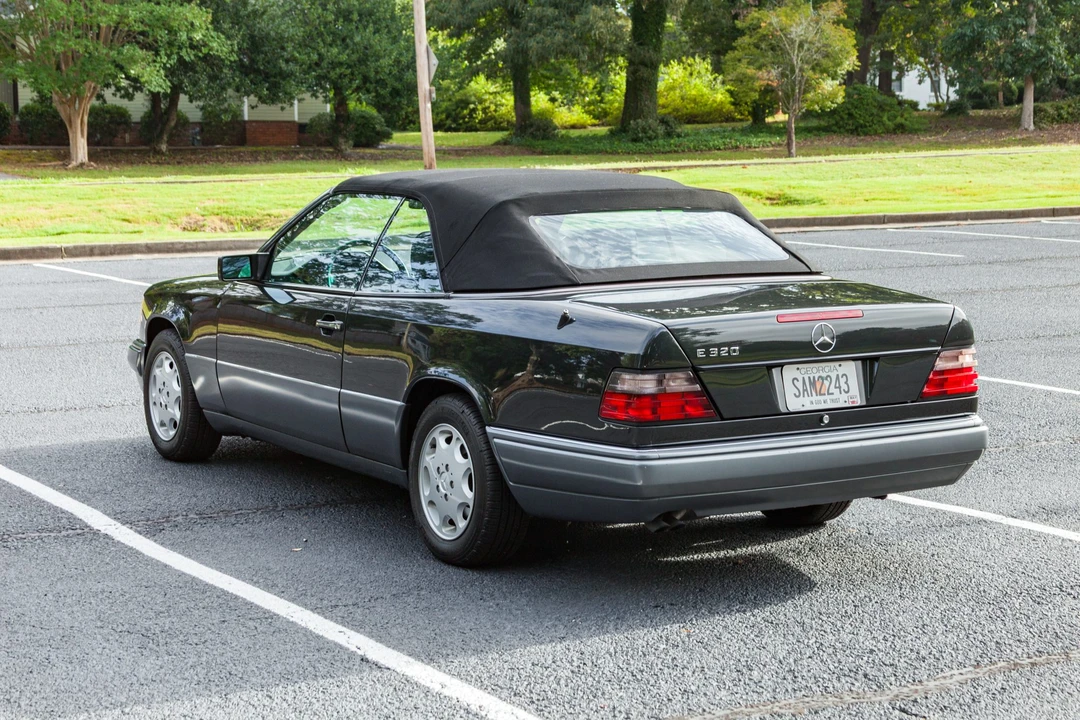 1994 Mercedes-Benz W124 E-Class - Image 13 of 31