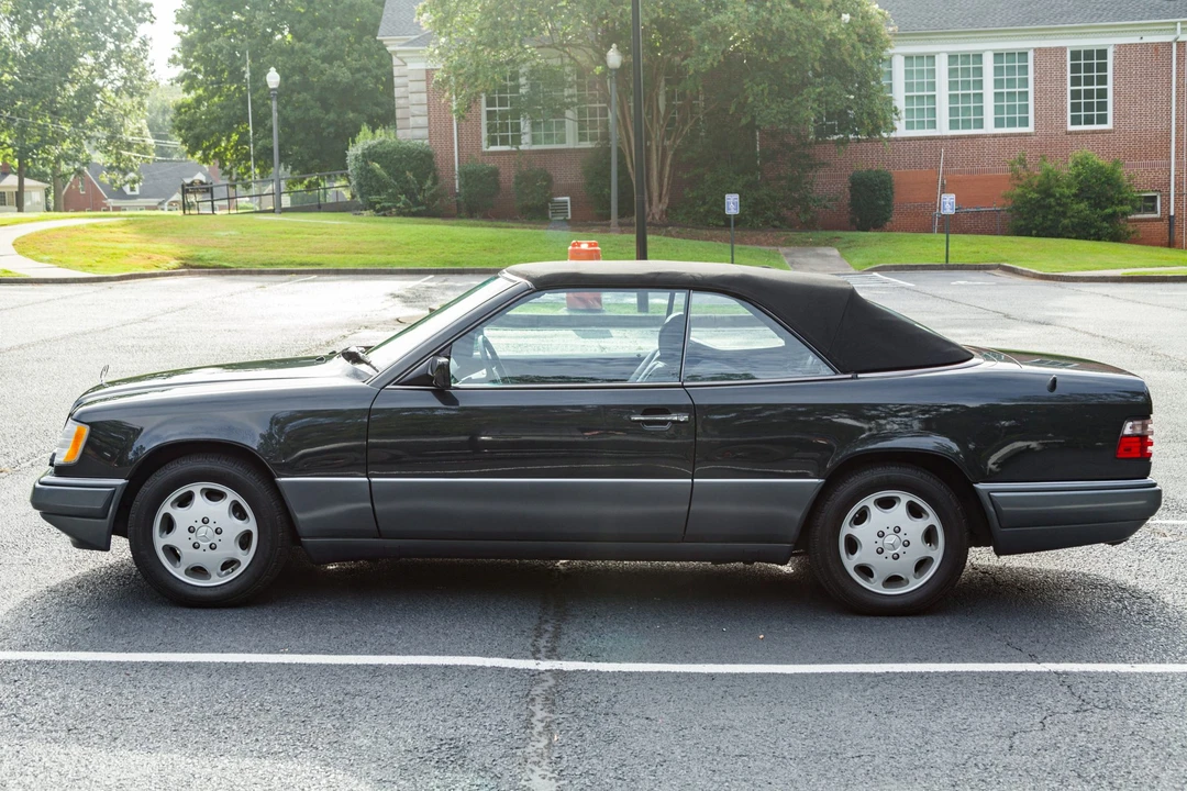 1994 Mercedes-Benz W124 E-Class - Image 12 of 31