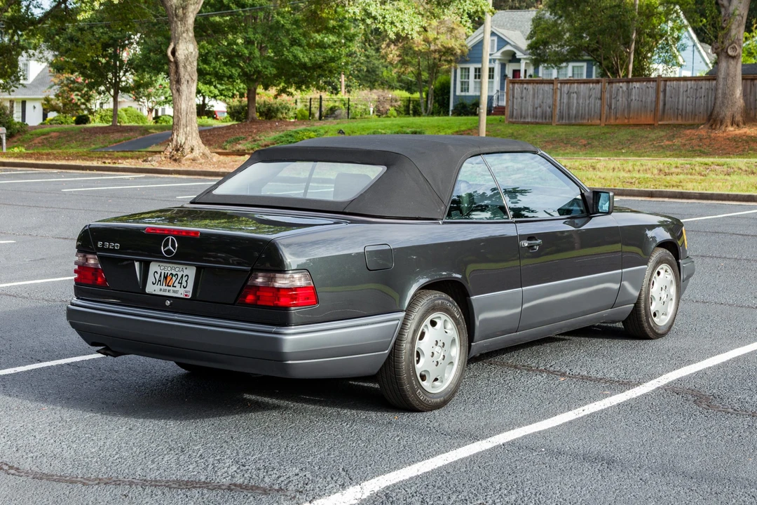 1994 Mercedes-Benz W124 E-Class - Image 15 of 31
