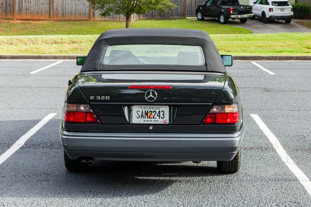 1994 Mercedes-Benz W124 E-Class - Image 14 of 31