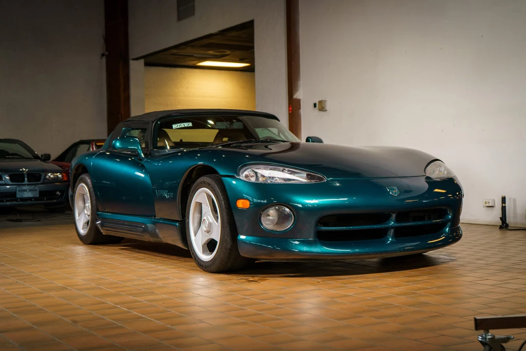 1995 Dodge Viper 1st Gen - Image 28 of 31
