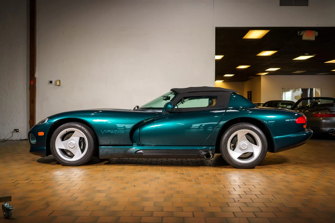 1995 Dodge Viper 1st Gen - Image 24 of 31