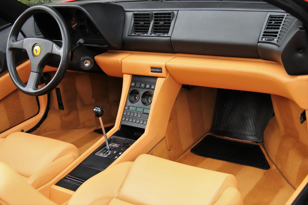 1995 Ferrari 348 Spider - Image 25 of 31
