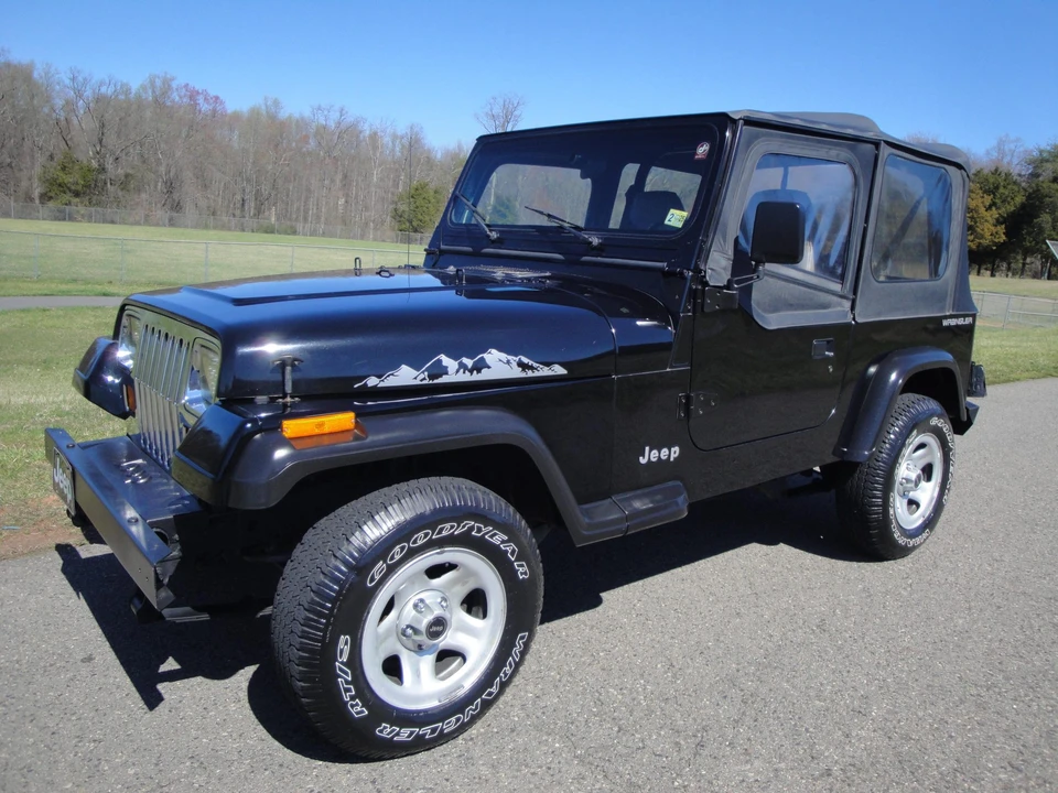 1995 Jeep YJ Wrangler - Image 3 of 31