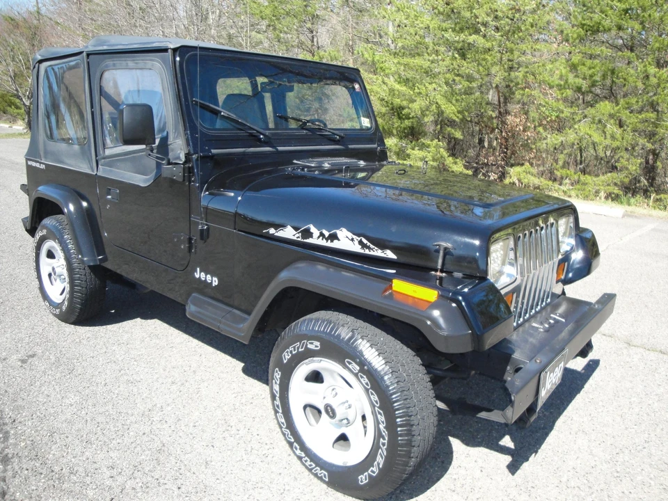 1995 Jeep YJ Wrangler - Image 13 of 31