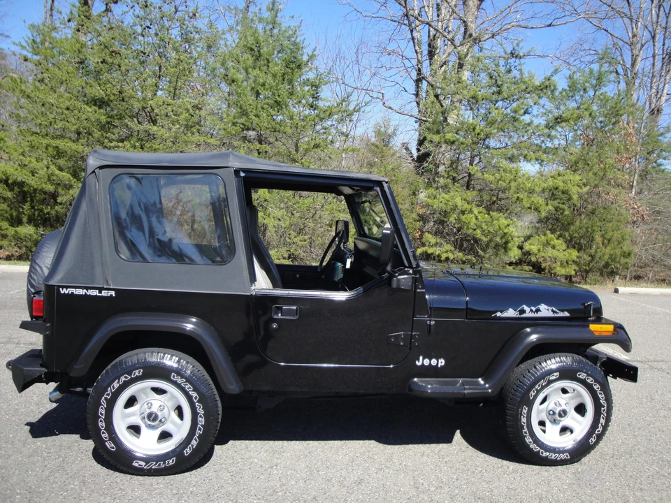 1995 Jeep YJ Wrangler - Image 31 of 31