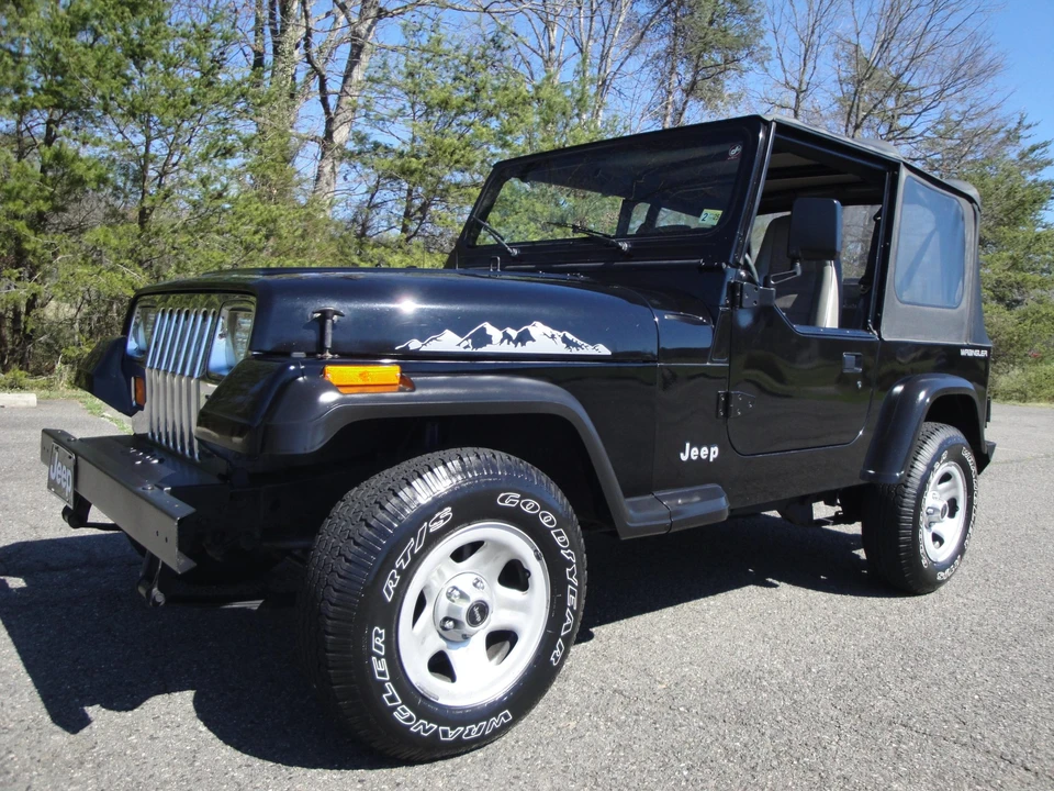 1995 Jeep YJ Wrangler - Image 15 of 31