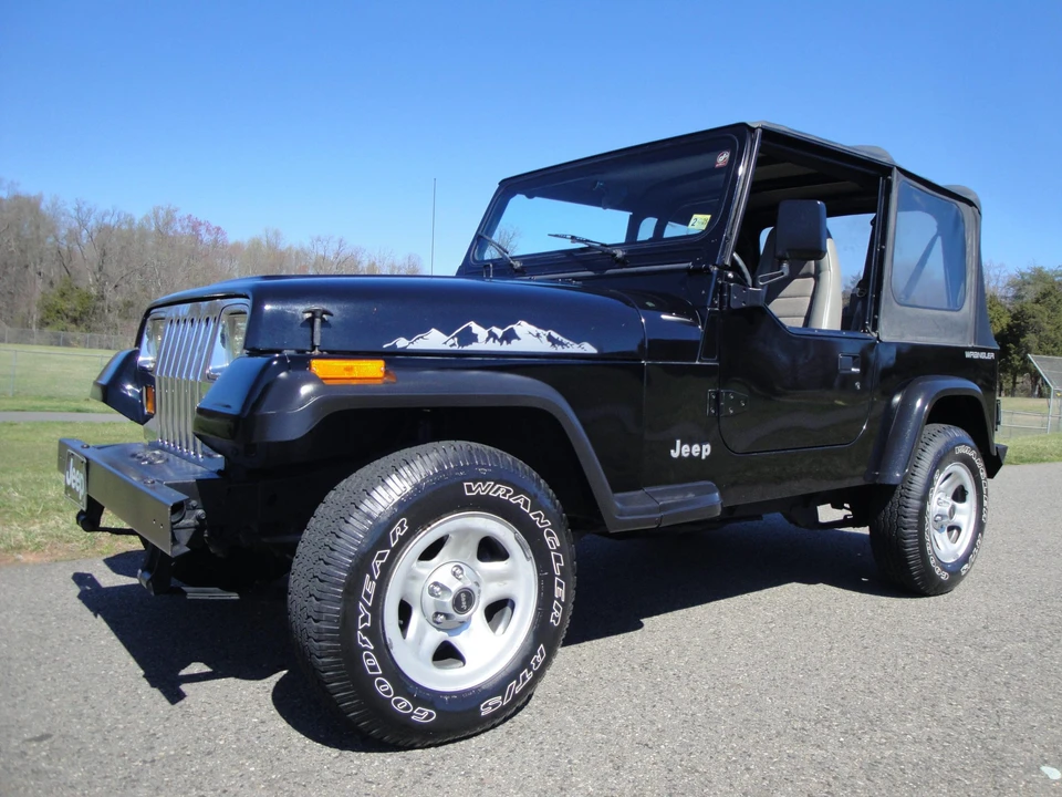 1995 Jeep YJ Wrangler - Image 16 of 31