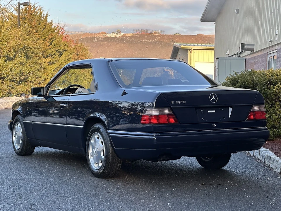 1995 Mercedes-Benz W124 E-Class - Image 16 of 31