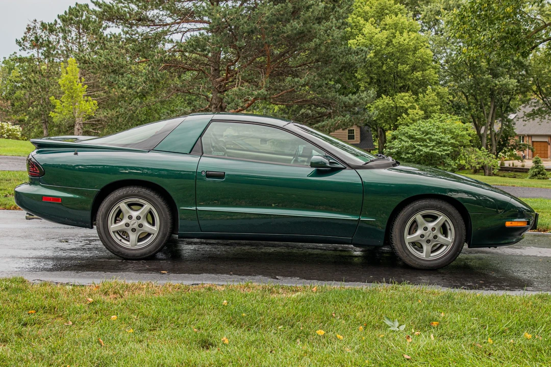 1995 Pontiac Firebird 4th Gen - Image 4 of 31