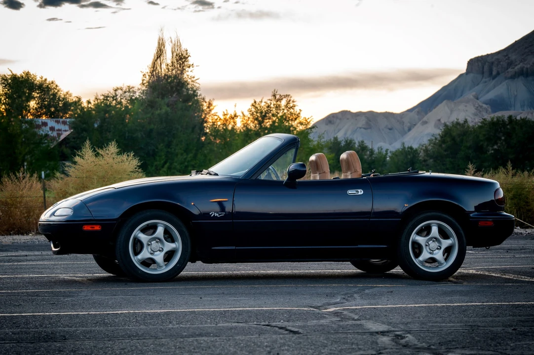 1996 Mazda NA MX-5 Miata - Image 6 of 31