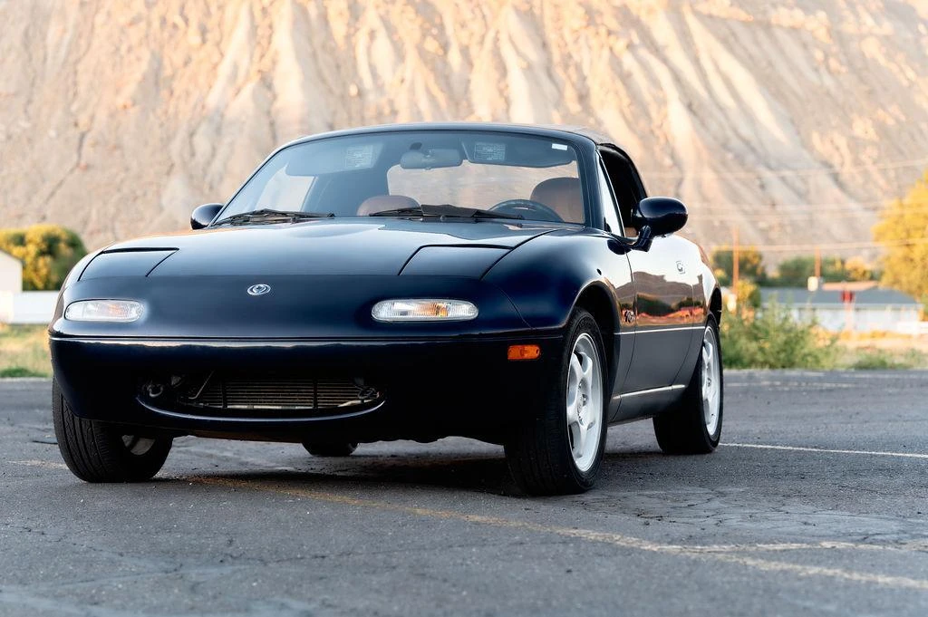 1996 Mazda NA MX-5 Miata - Image 2 of 31