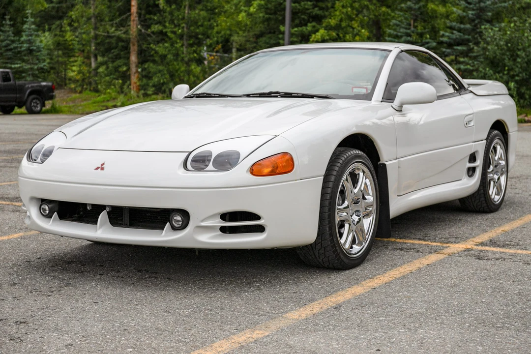 1996 Mitsubishi 3000GT Series 2 - Image 2 of 31