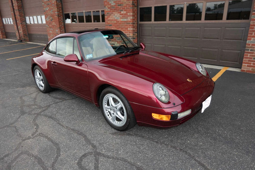 1996 Porsche 993 Carrera - Image 8 of 31