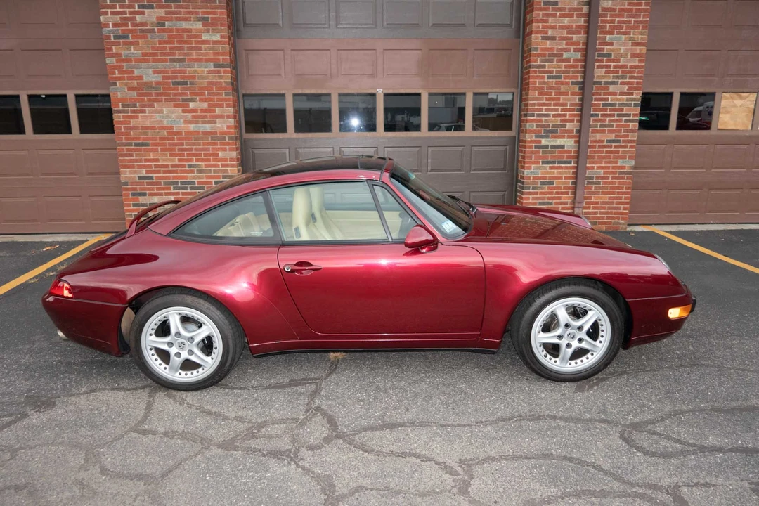 1996 Porsche 993 Carrera - Image 11 of 31