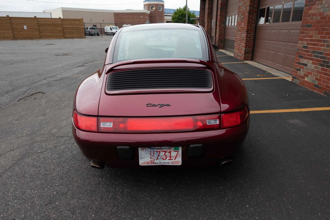 1996 Porsche 993 Carrera - Image 15 of 31