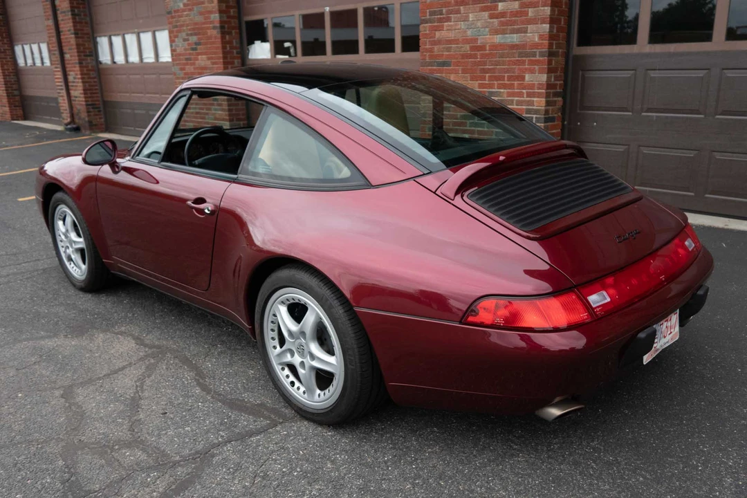 1996 Porsche 993 Carrera - Image 17 of 31
