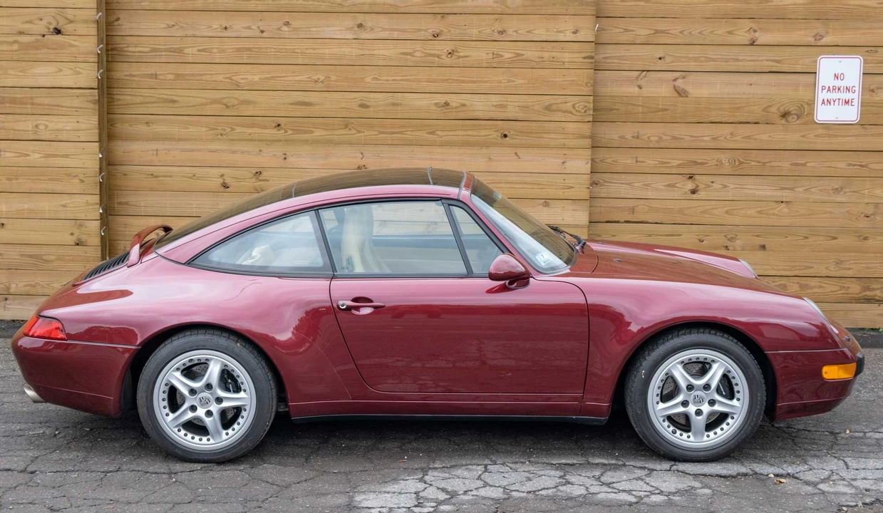1996 Porsche 993 Carrera - Image 12 of 31