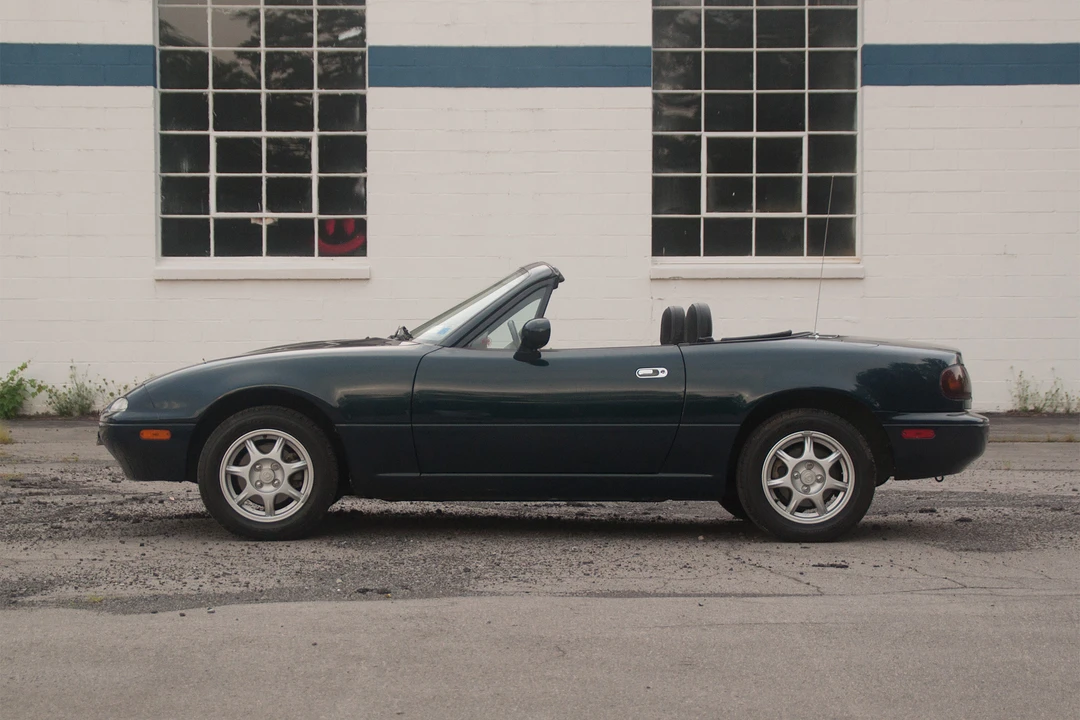 1997 Mazda NA MX-5 Miata - Image 4 of 31
