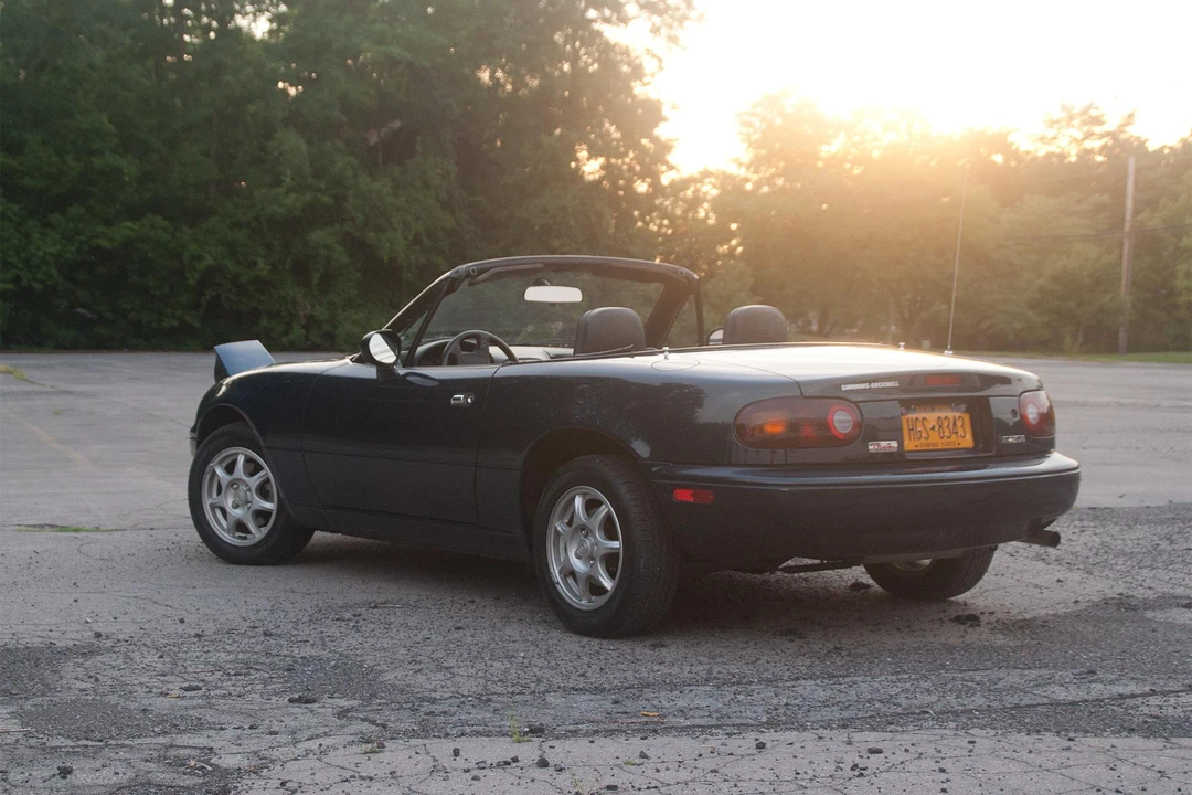 1997 Mazda NA MX-5 Miata - Image 5 of 31