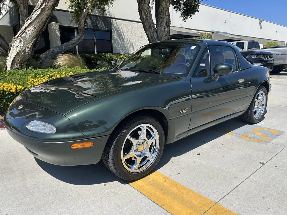 1997 Mazda NA MX-5 Miata - Image 6 of 31
