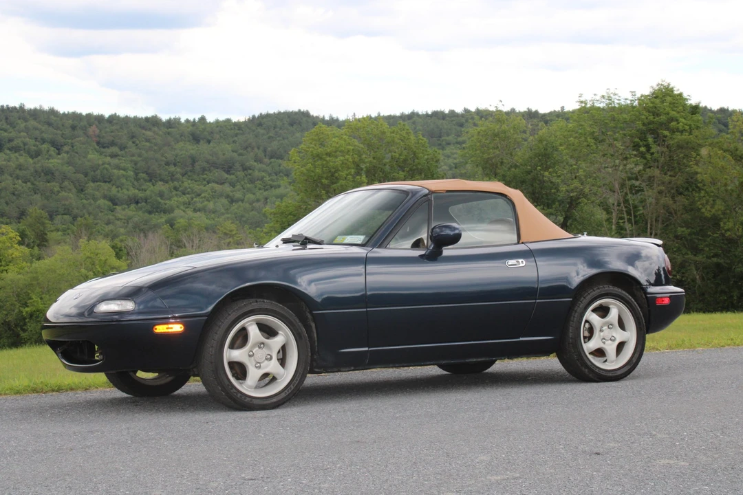 1997 Mazda NA MX-5 Miata - Image 10 of 31
