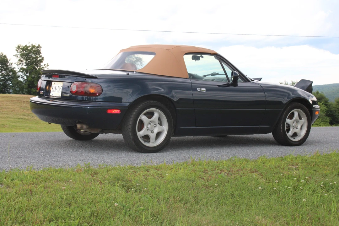 1997 Mazda NA MX-5 Miata - Image 13 of 31