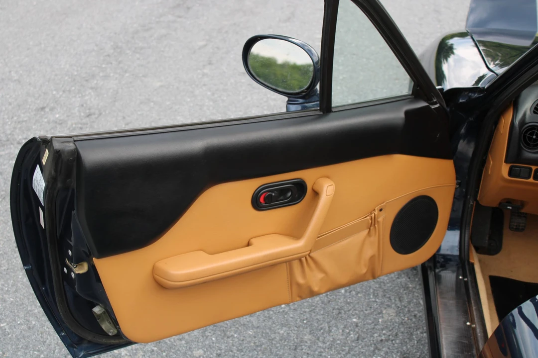 1997 Mazda NA MX-5 Miata - Image 28 of 31