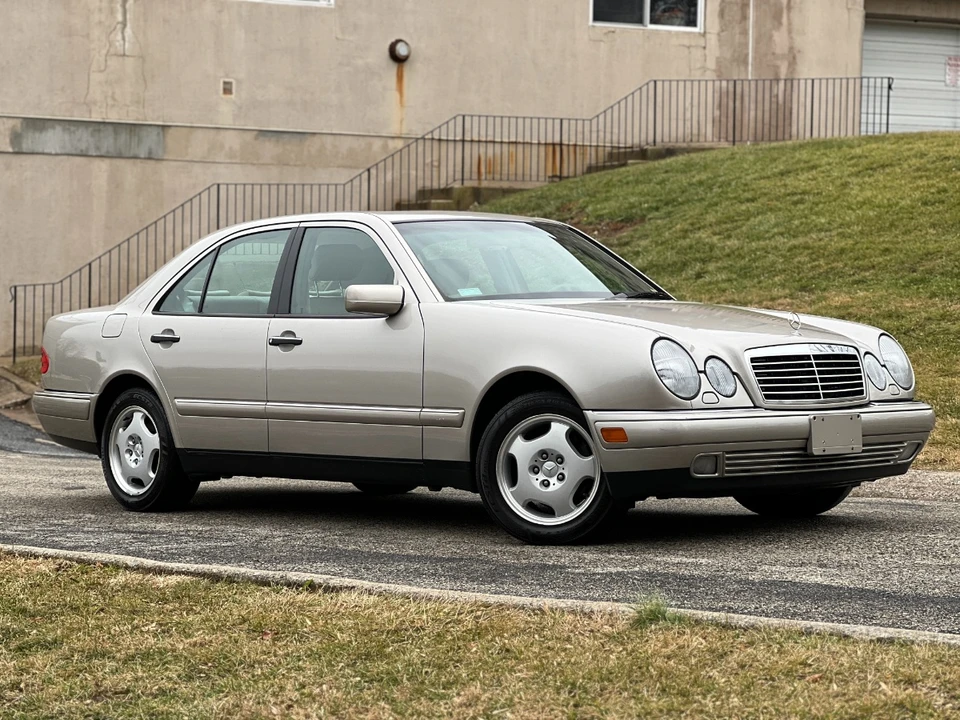 1997 Mercedes-Benz W210 E-Class - Image 2 of 31