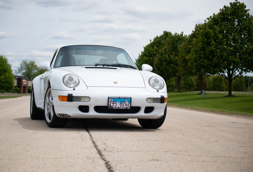 1997 Porsche 993 Carrera - Image 25 of 31