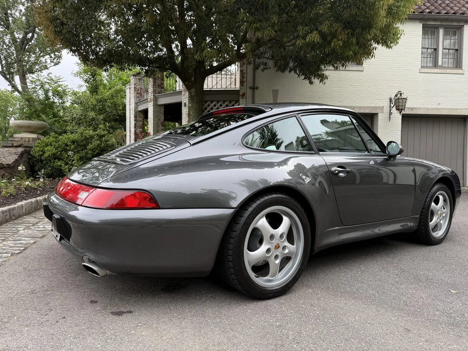 1998 Porsche 993 Carrera - Image 10 of 31