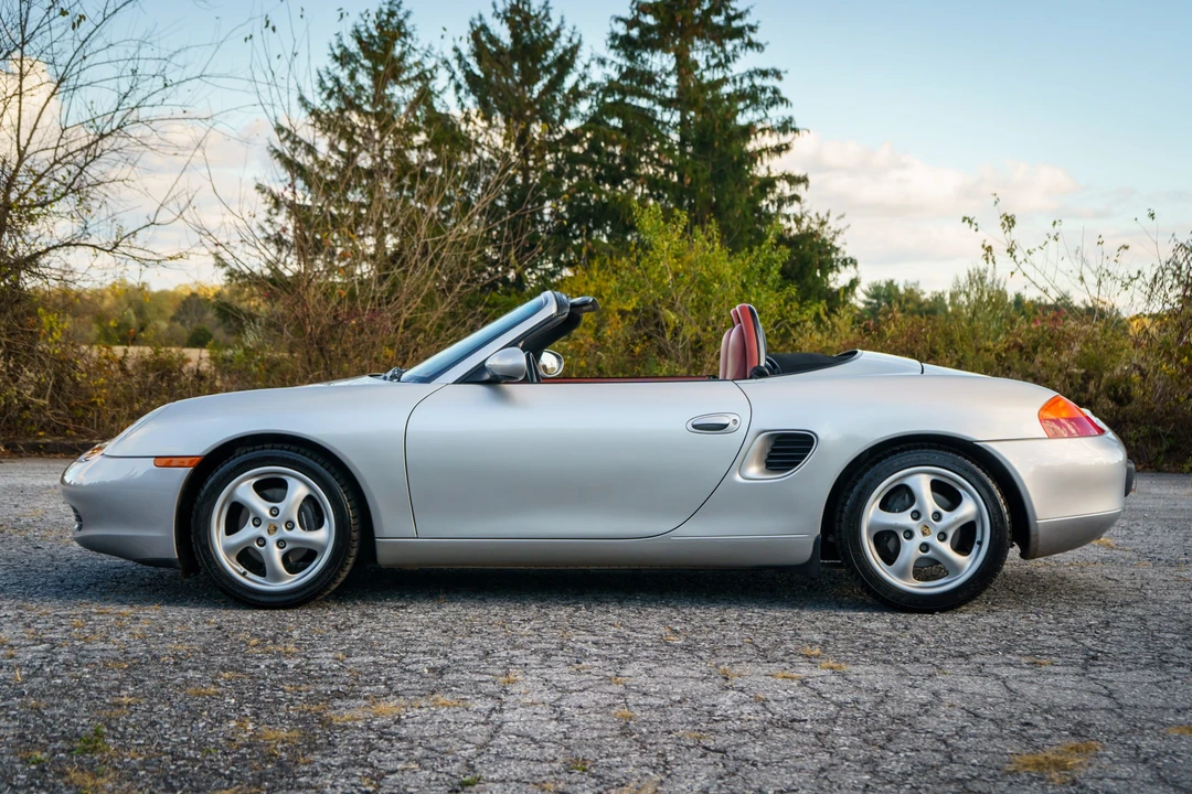 1998 Porsche 986 Boxster - Image 8 of 31
