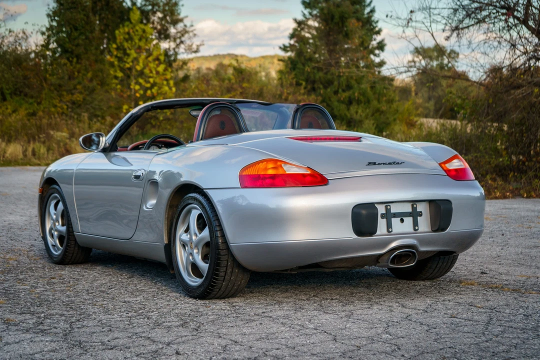 1998 Porsche 986 Boxster - Image 9 of 31