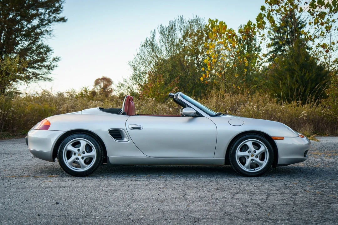 1998 Porsche 986 Boxster - Image 16 of 31