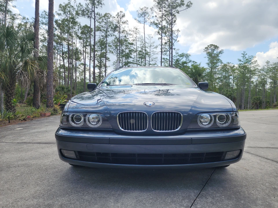1999 BMW E39 540i - Image 7 of 31