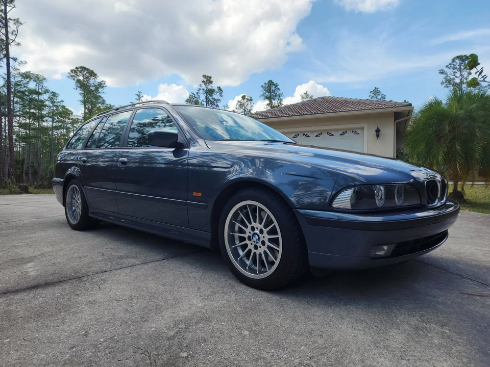 1999 BMW E39 540i - Image 12 of 31