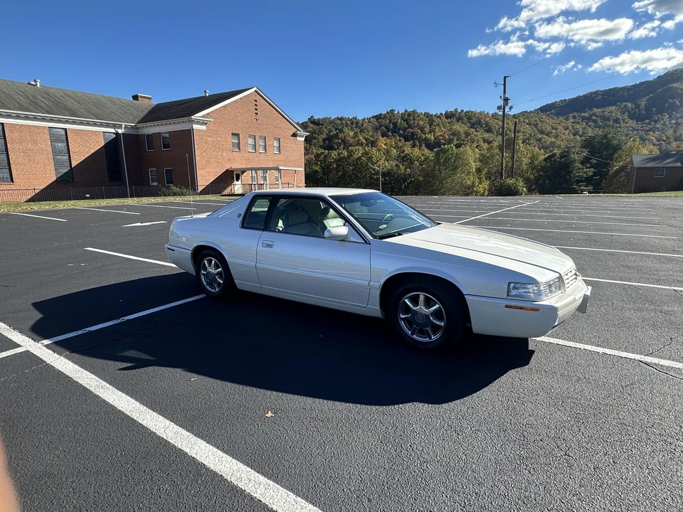 1999 Cadillac Eldorado 12th Gen - Image 10 of 31