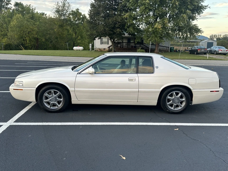 1999 Cadillac Eldorado 12th Gen - Image 16 of 31