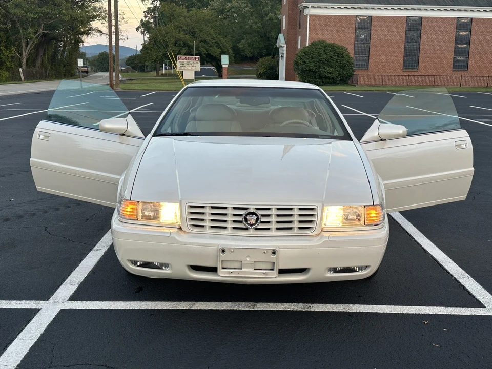 1999 Cadillac Eldorado 12th Gen - Image 25 of 31