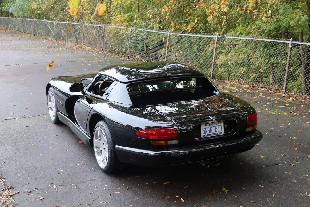 1999 Dodge Viper 2nd Gen - Image 16 of 31