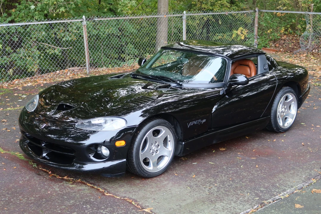 1999 Dodge Viper 2nd Gen - Image 2 of 31