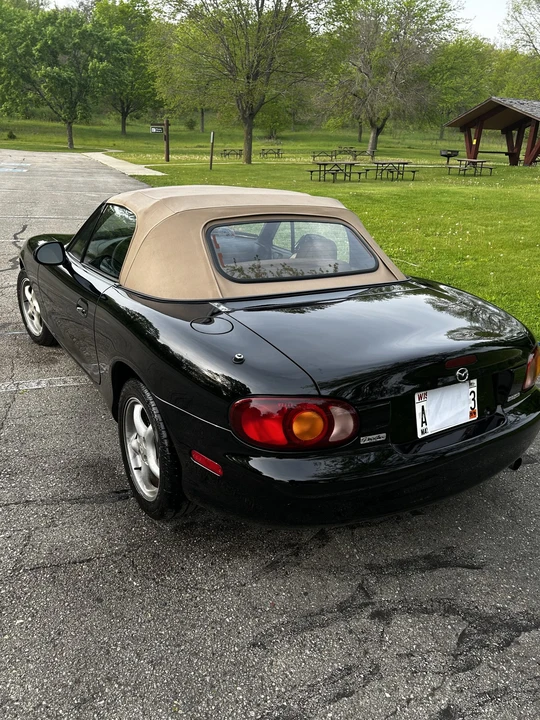 1999 Mazda NB MX-5 Miata - Image 9 of 31