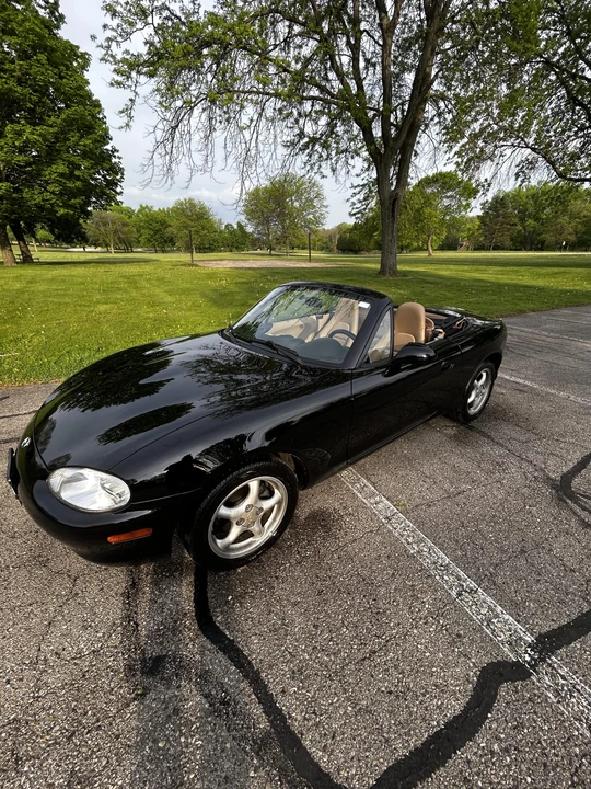1999 Mazda NB MX-5 Miata - Image 2 of 31