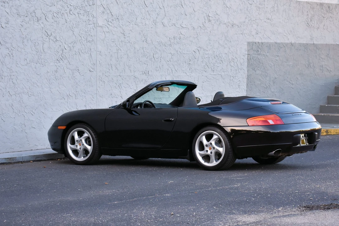 1999 Porsche 996 Carrera - Image 27 of 31