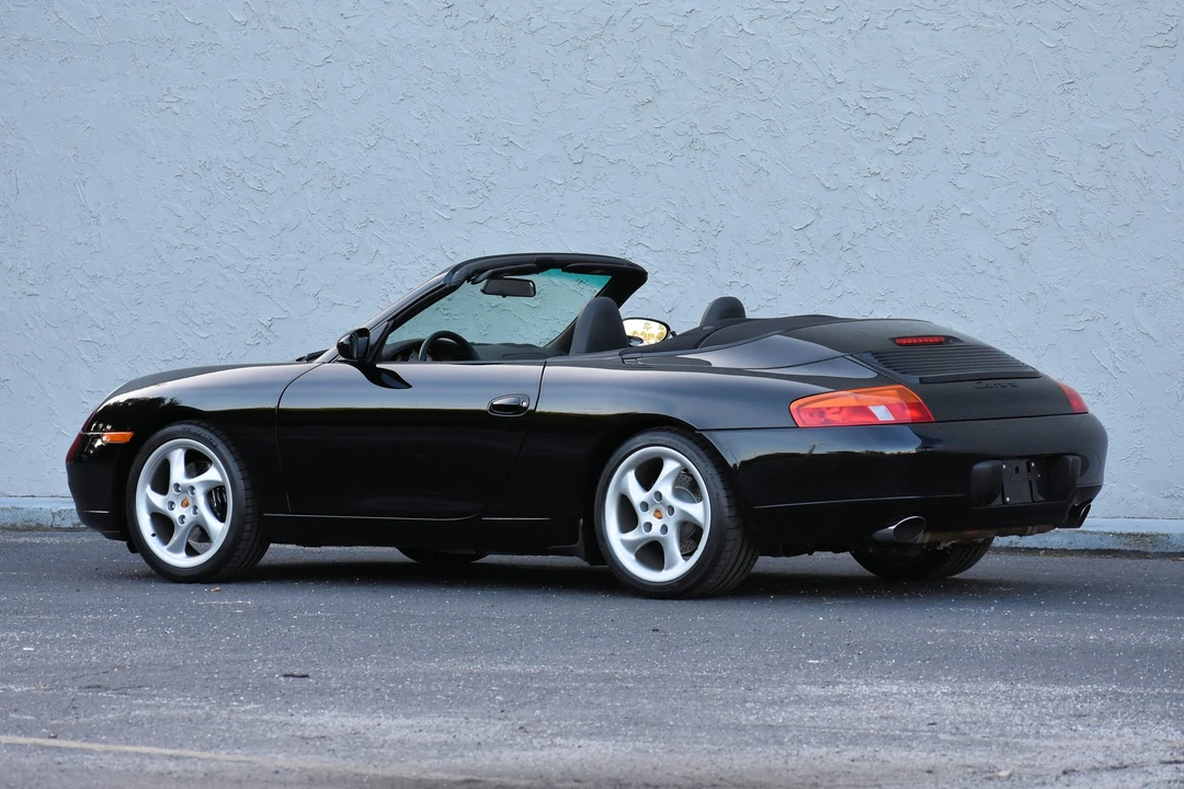 1999 Porsche 996 Carrera - Image 28 of 31