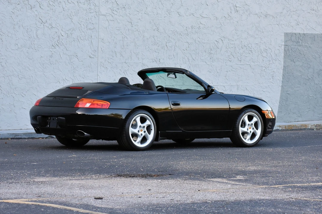 1999 Porsche 996 Carrera - Image 17 of 31