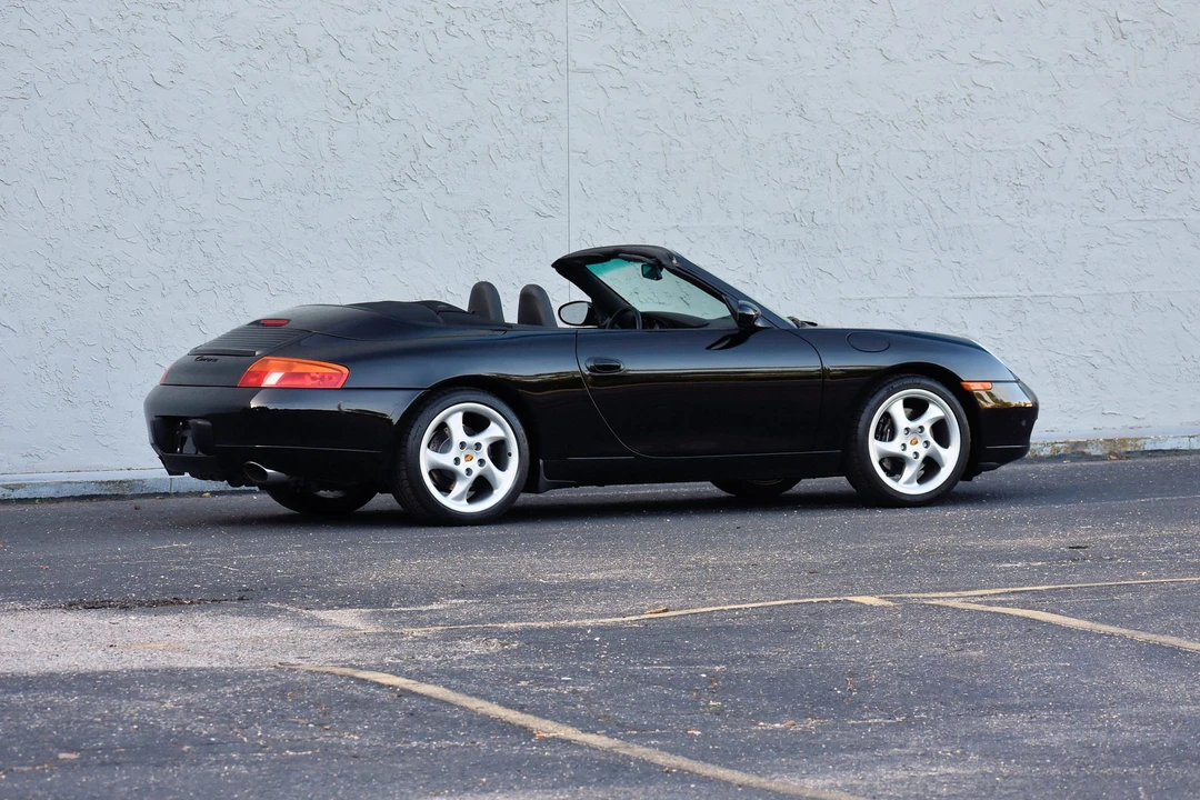 1999 Porsche 996 Carrera - Image 15 of 31