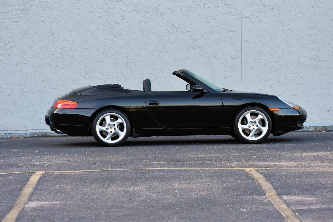 1999 Porsche 996 Carrera - Image 14 of 31