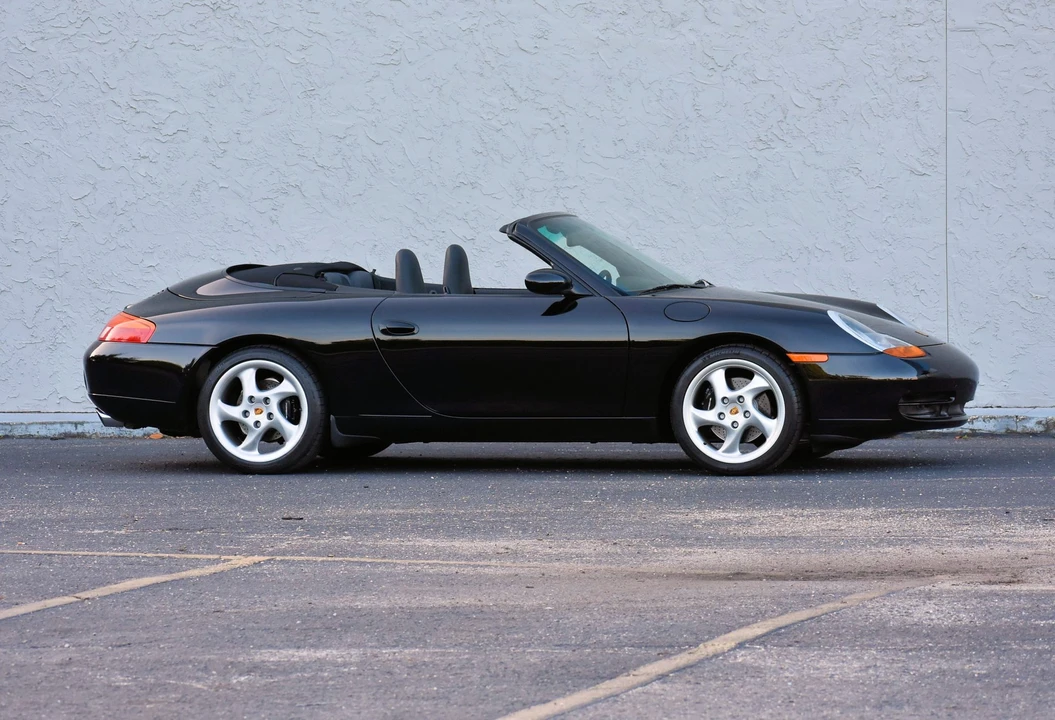 1999 Porsche 996 Carrera - Image 13 of 31